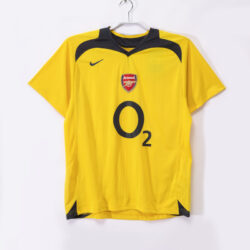 Áo Bóng Đá Retro Arsenal Mùa 2005/06 Sân Khách