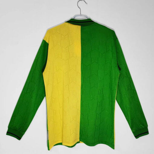 ACLMUN92S2NCDNOD-ao-bong-da-manchester-united-mua-199294-san-khach-thu-hai-dai-tay-13