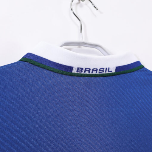 ADTBRA96S1NCNRET-ao-bong-da-retro-doi-tuyen-brazil-mua-1996-san-khach-9